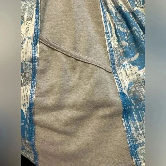 Laura Hlavac l Piper Pocket Funnel Neck - Summer Breeze | Size XL | Blue Tunic - Picture 8 of 10